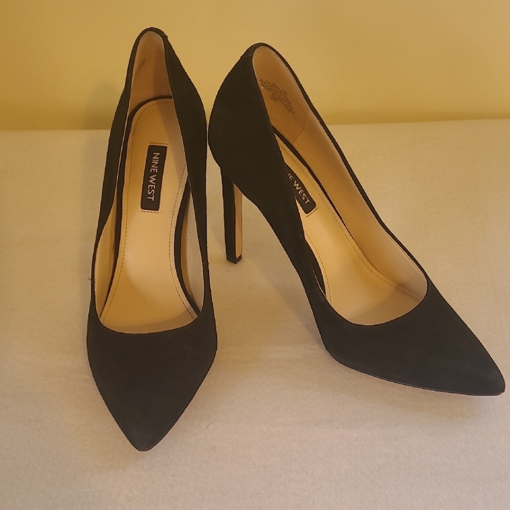 Nine West Tatiana Classic Black Heel Size 7